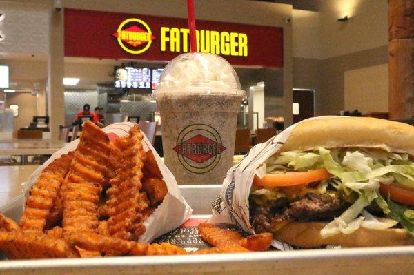 Fatburger - XXXL burger and sweet potato fries