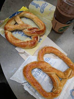 top: wetzels. bottom: auntie anne's