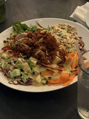 Crispy Asian salad with chicken