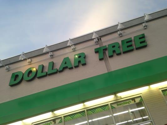 Woburn Dollar Tree -- Kohl's Plaza: 425 Washington Street, Woburn               Storefront