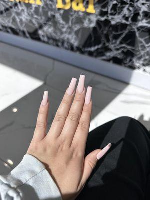 nails