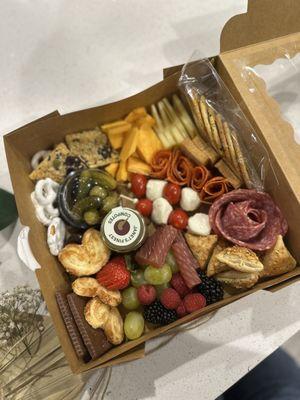 Charcuterie picnic box