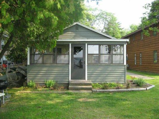 Cottage 1 - lakefront, sleeps 6