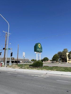 La Quinta signage near the street.