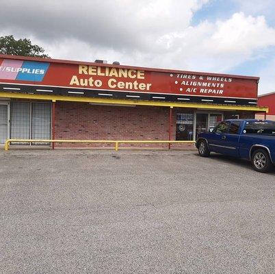 We're your local family-owned auto shop for oil changes, collision repairs, brake work, and more.