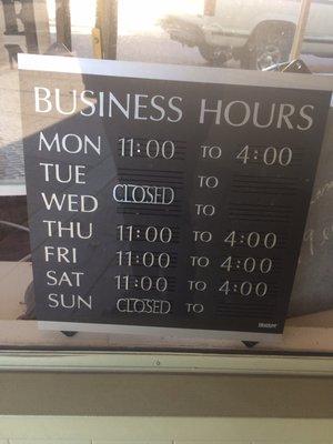 New business hours for the Green Pea: Antique Shop