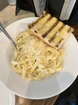 Fettuccine Alfredo