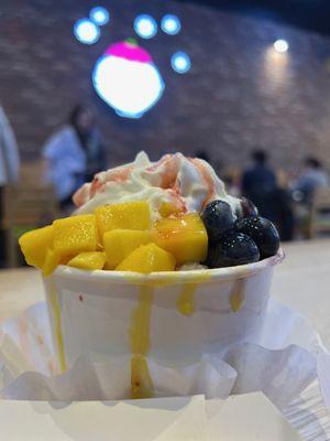 Mango, blueberry, strawberry Bingsu