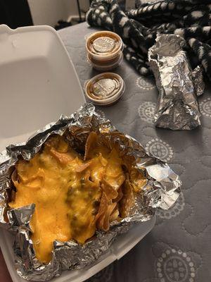 Small picadillo nachos and a bean and cheese taco