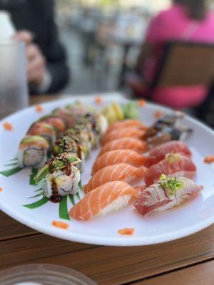 Tuna sampler, (a005) Rainbow Roll, dragon roll, (b012) Salmon Sushi