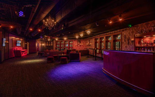 Step into the past with live jazz and seductive cabaret at 1923 Prohibition Bar, where the spirit of the '20s is brought to l...