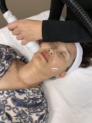 Our 20 minutes Cryo Facial