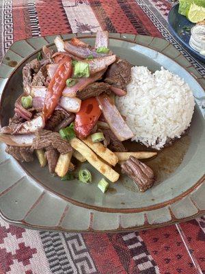 Lomo Saltado