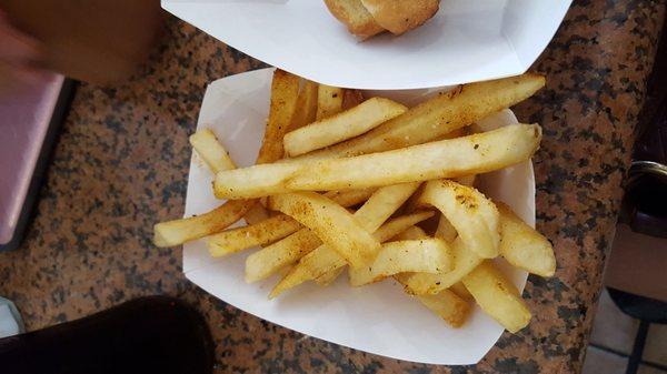 Papas con sason (seasoned fries)