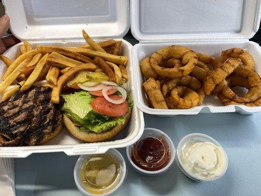 SG1 burger and onion rings!!