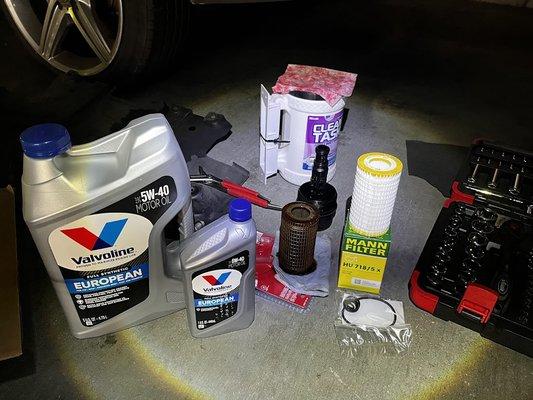 Service maintenance, including oil change, oil filter replacement, and replacement of additional air, fuel, and cabin filters.