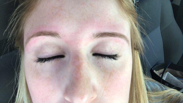 Perfect eyebrow threading!!