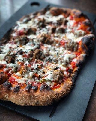 Sweet fennel sausage pizza