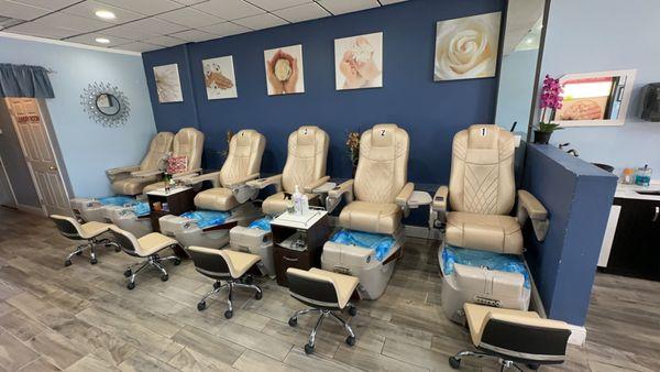 Grand Opening August 2023 Special 
Call for appointments and get 
15% all combo services.
10% off any service.
(239) 274-5800