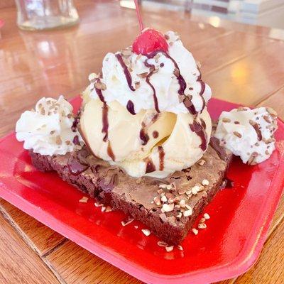 My usual, brownie sundae!