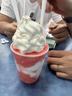 Strawberry lemonade with vanilla soft serve