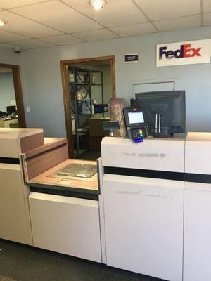 FedEx Ship Center