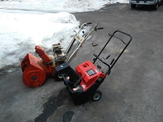 Driveway snow removal starting at $40.00 depending on size Snow blower and shovel removal Willowbrook area Kevin 331 645 0314