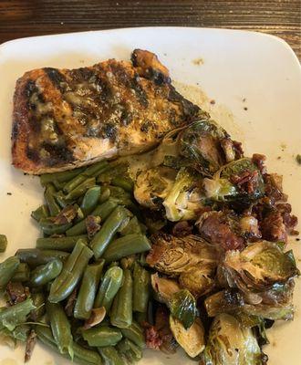 Grilled salmon, green beans, and brussel sprouts. Very flavorful!