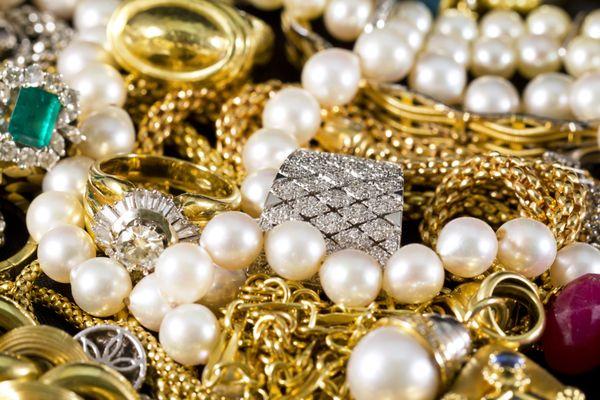 Estate jewelry buyers