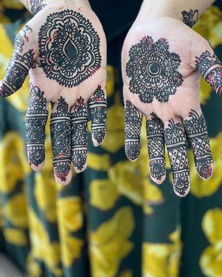 Henna by Zara artist