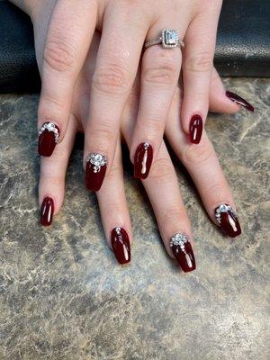 Diamonds nail design