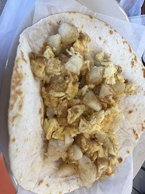 Potatoes and egg taco