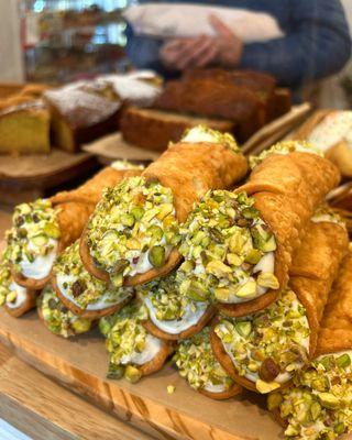 Pistachio Cannoli