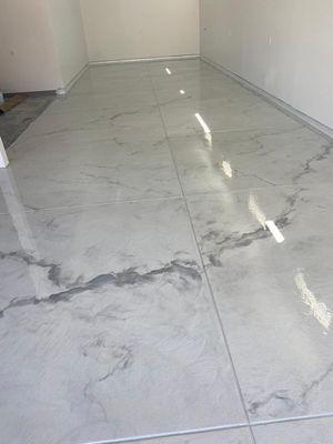 Metallic Epoxy in Phoenix
Customer ask the floor looks like a tile. Looks amazing!