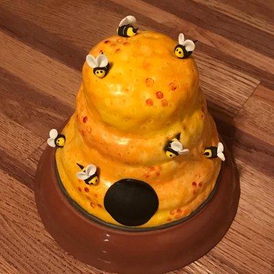 Bee Hive Theme Cake