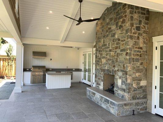 Let us take care of your outdoor dreams. BBQ, fireplace, deck, you name it.