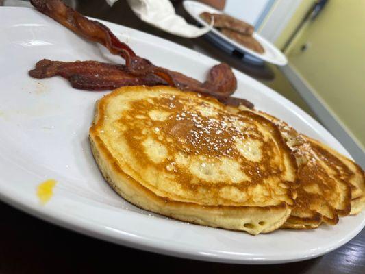 Kids Pancakes with BACON