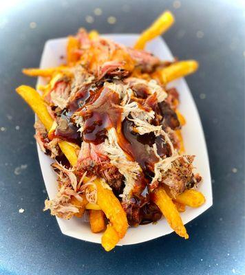 CHEESY PULLED PORK FRIES !!!!!