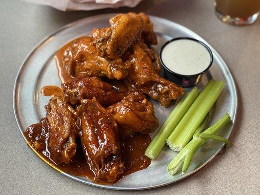 Hallelujah and Spicy Lemon Pepper wings