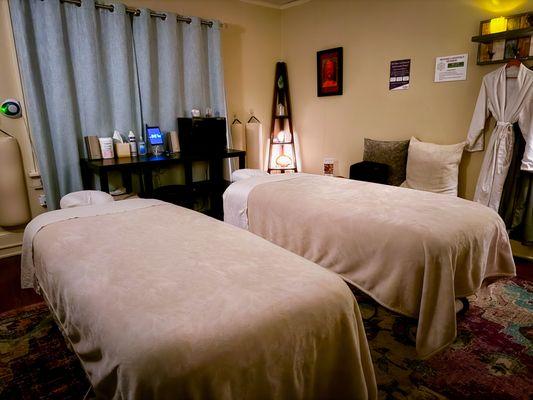 The Ultimate Couples Massage Experience in Asheville!