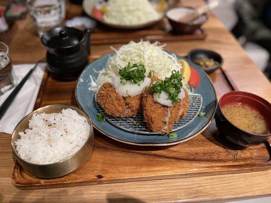 So delicious with the daikons and green onion, Tonkatsu was so tender.