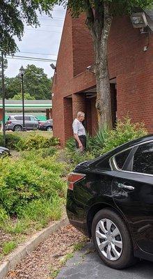 Andrew wandered the lot, but never offered assistance until we were leaving.