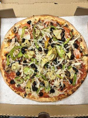 LG Veggie lovers pizza