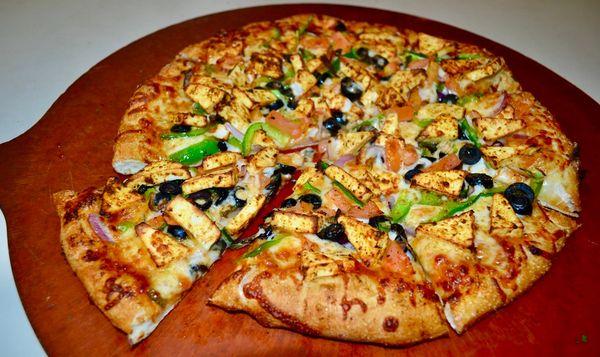 Shahi Paneer Pizza