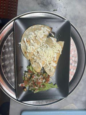 Quesadillas de