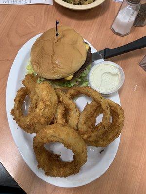 Cheeseburger with homemade onion rings