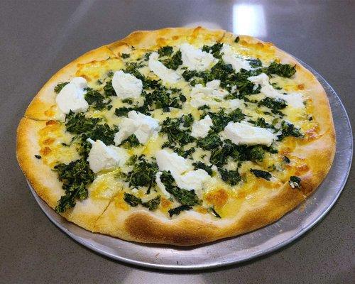 Wonderful Bianca White Pizza with Spinach with extra garlic!