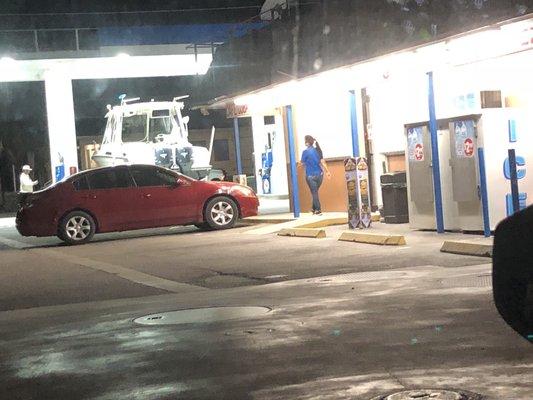 Employee that refused to give change to air up a flat tire and closed the gas station at 940pm. GREAT service