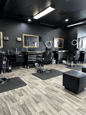 X702 BarberShop