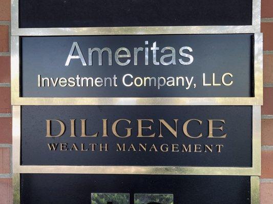 Ameritas Investment Company is Liz Daffner's Broker/Dealer. Some of her fellow advisors serve clients under the Ameritas name.